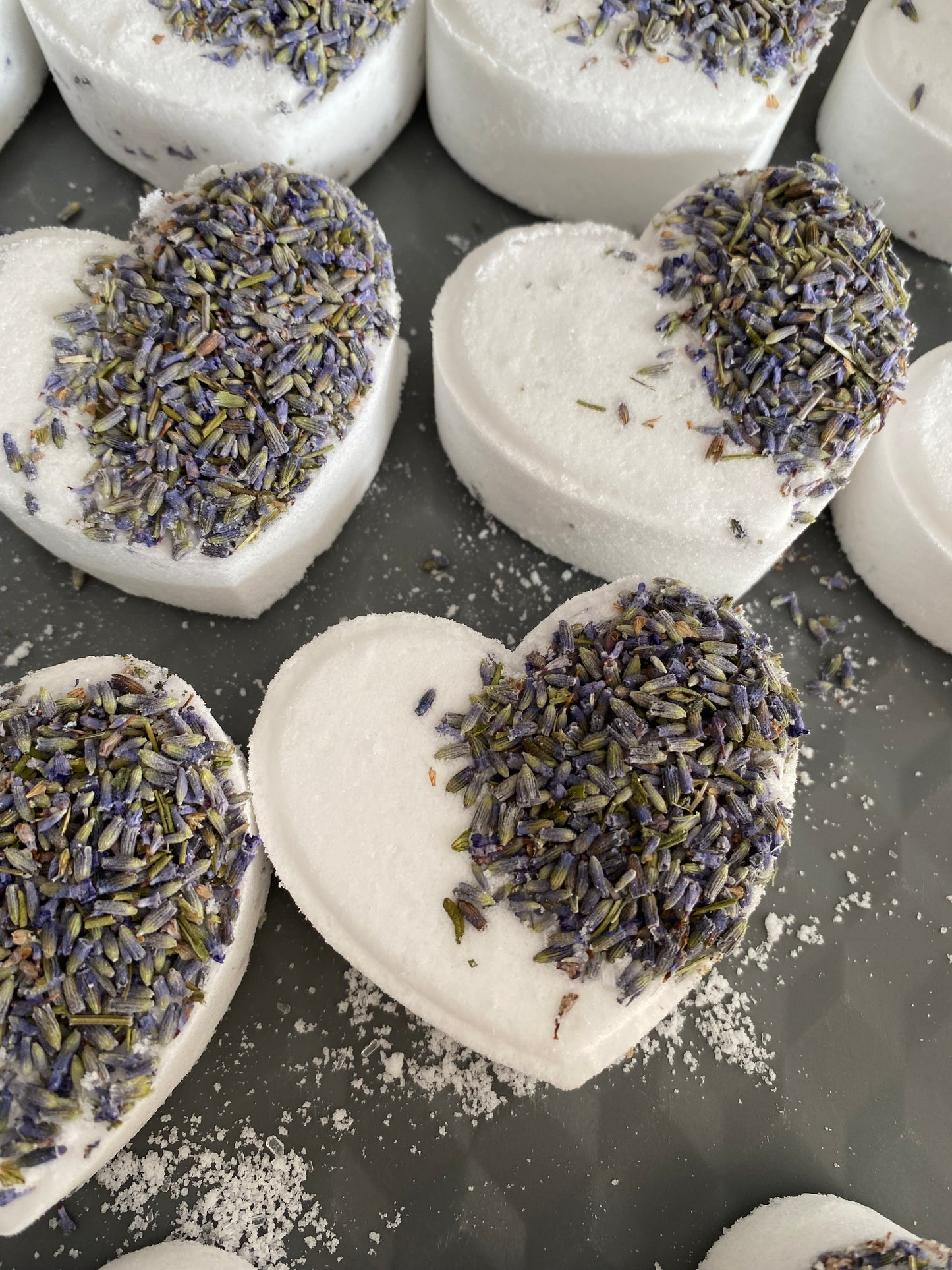 Natural Bath Bomb ( Approx. 100g)/Handmade Botanical Bath Fizzers.